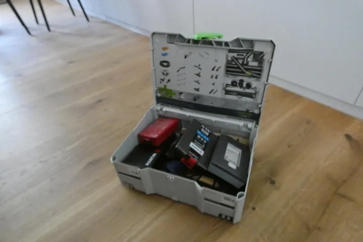 FESTOOL Systainer mit Inhalt